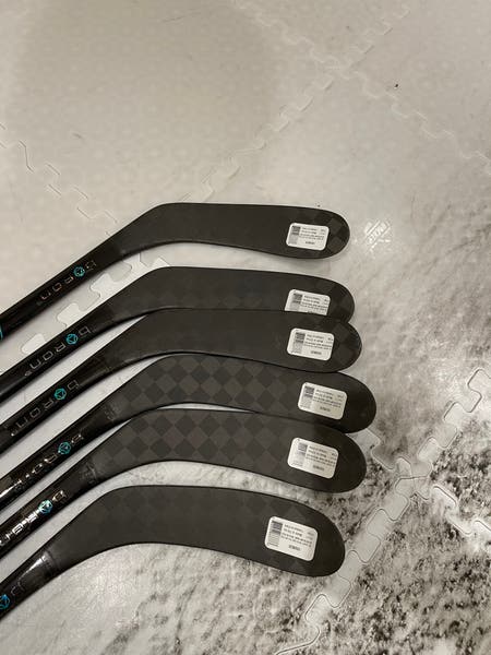 New Senior Bauer Right Handed P28 Twitch Hockey Stick 