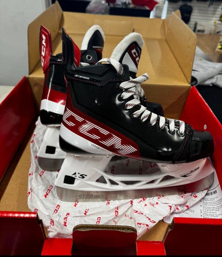 New Senior CCM Regular Width 7 JetSpeed FT4 Hockey Skates