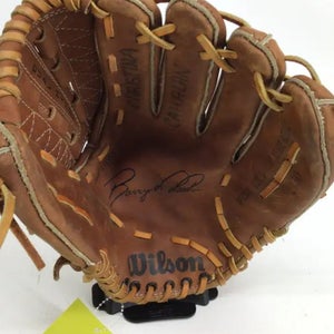 Wilson Right Hand Throw Infield Baseball Glove 11" (Used)