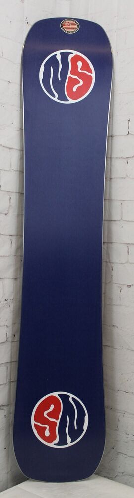 Never Summer Proto Slinger Men's Snowboard 153 cm, All Mountain