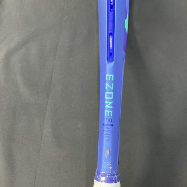 Yonex Ezone 100 V8 Grip Size 2 | SidelineSwap | Buy and Sell on
