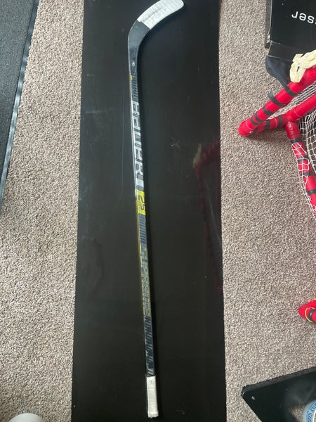 Bauer supreme 2S PRO Hockey Stick