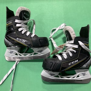 Youth CCM Tacks 9060 Hockey Skates Regular Width 10 (Used)