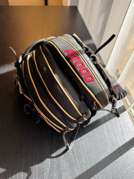 Used Left Hand Throw 11.75" A2000 Baseball Glove
