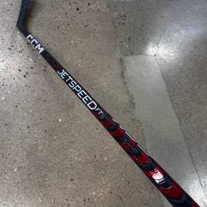 Junior CCM JetSpeed FT5 Pro Hockey Stick Right Handed P29 (Used)