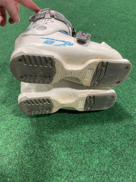 Kid's Dalbello Lilly 2 Ski Boots (Used) | Mondo 20.5 (241mm)