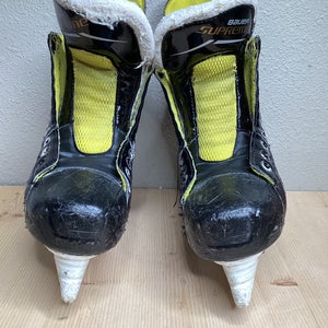 Senior Bauer Supreme S27 Hockey Skates EEE Size 7.5 (Used)