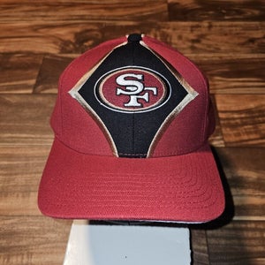 Vintage Starter Pro Line San Francisco 49ers NFL Sports Strapback The Right Hat