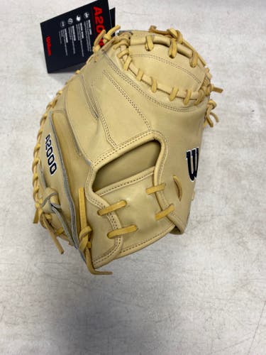 Catcher's Right Hand Throw Wilson A2000 Baseball Glove 33.5" (New)