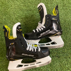 Senior Bauer Supreme M4 Hockey Skates 7 (New)