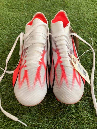 White Women's Size M 5.0 (W 6.0) Puma Cleats (New)