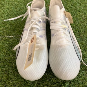Women's Size M 7.0 (W 8.0) Puma Cleats (Used)
