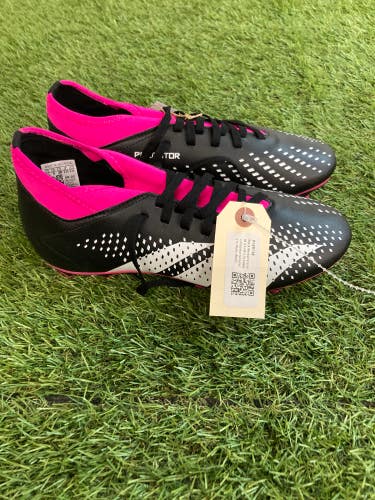 New Adidas Predator Accuracy.4 Cleats | Women's 5.5