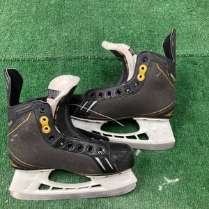 Intermediate Bauer Supreme One.5 Hockey Skates Extra Wide Width Size 4.5 (Used)