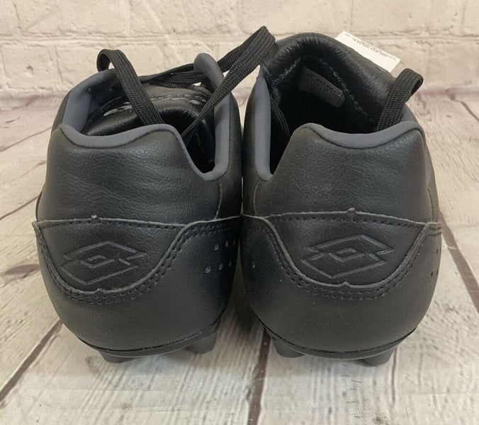 Chaussures De Football Lotto Stadio 200 III FG – Taille US 6.5 (38.5 EU) – Noires, Neuves Sans Boîte