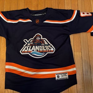 Noah Dobson NY Islanders Fishermen Alt Jersey - Youth Large/Extra Large (Used)