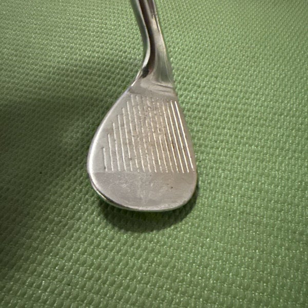 Cleveland Tour Action Reg. 588 Diadic 53 Gap Wedge (GW) Steel Shaft