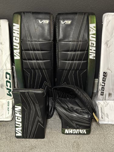 Used 32+2 Vaughn V9 Pro Carbon Goalie Full Set - Iridescent