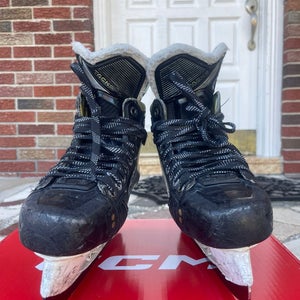 CCM AS-V Hockey Skates Wide Width Size 4 (Used)