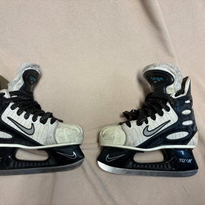 Nike Air Zoom Hockey Skates Size 4 (Used)