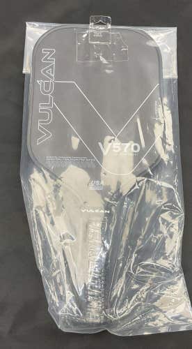 Vulcan V570 CF2 Composite 16mm Pickleball Paddle