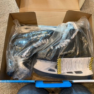 Bauer Supreme M5 Pro Hockey Skates 9 (New)