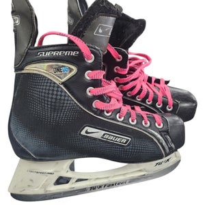 Bauer One05 Hockey Skates 8 (Used)