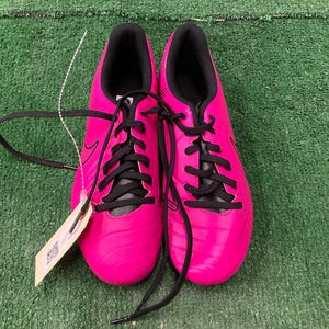 Nike Cleats | Size 4.5/5.5