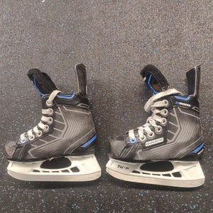 Bauer Hockey Skates - size 8 youth (Used)