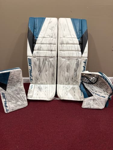 San Jose Sharks True 34+1 True Catalyst PX3 Set Item#LHSJ