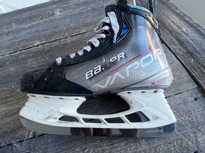 Bauer Vapor Hyperlite  Pro Stock 8.5 (Used)