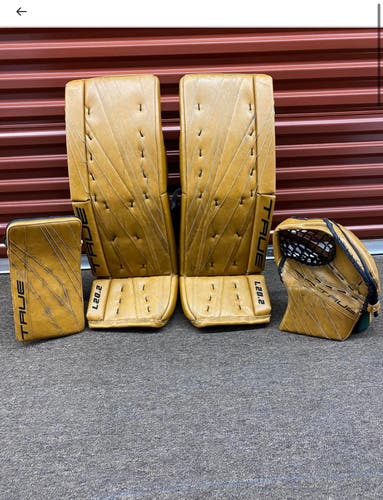 33 + 1 True L20.2 Regular Goalie Full Set