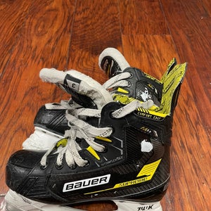 Bauer Supreme M4 Extra Wide Width Size 3 (Used)