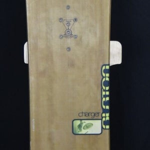 BURTON CHARGER SNOWBOARD SIZE 152 CM