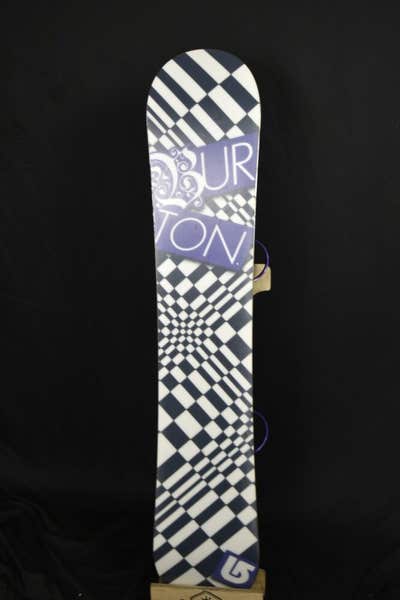 BURTON LUX SNOWBOARD SIZE 147 CM WITH RIDE MEDIUM BINDINGS BURTON LUX SNOWBOARD SIZE 147 CM WITH RIDE MEDIUM BINDINGS