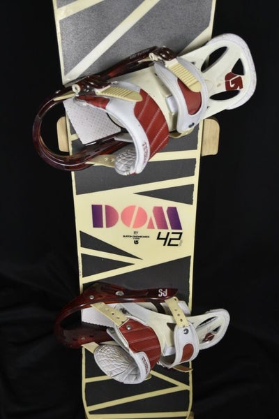 BURTON DOMINANT SNOWBOARD SIZE 142 CM WITH BURTON MEDIUM