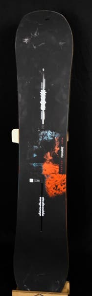 BURTON INSTIGATOR CHANNEL SNOWBOARD SIZE 150 CM BURTON INSTIGATOR CHANNEL SNOWBOARD SIZE 150 CM