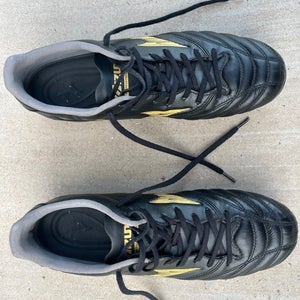 Mizuno Morelia Neo IV Soccer Cleats