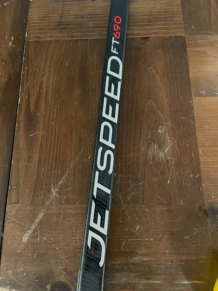 Senior CCM Right Handed Jetspeed FT690 P28 (Used)
