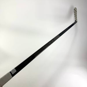 Kucherov Used Black Bauer Vapor Hyperlite | 77 Flex Fisher Pro Curve Grip | K245