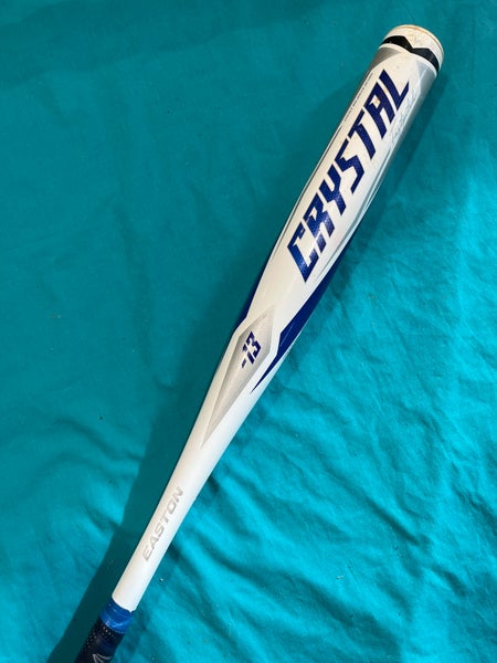 White 2022 Easton Crystal Bat (-13) Alloy 17 oz 30" (Used)