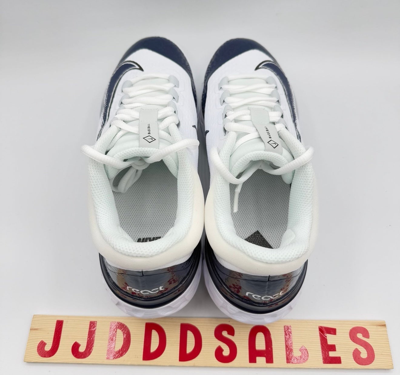 Nike Alpha Huarache Elite 4 White Navy Baseball Cleats 