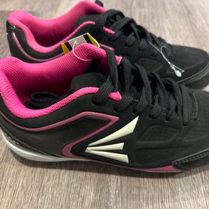 Women’s Easton 360 Baseball cleats Size 7.5 Black / Pink (new)