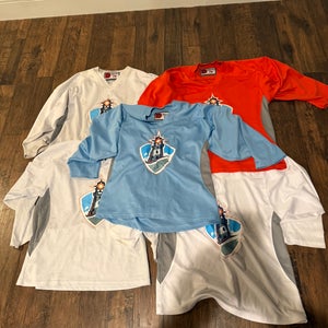5 Youth Medium Islanders Hockey Club Practice Jerseys