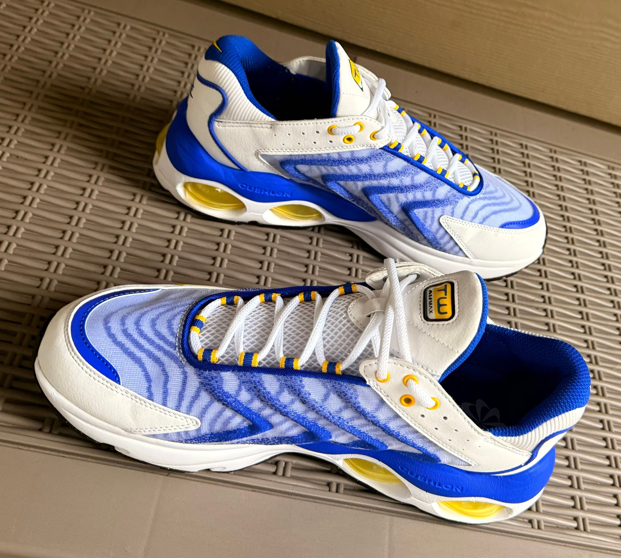 nike tailwind size 11