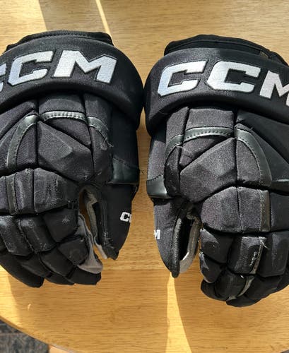 CCM HG12 Gloves 14" Pro Stock