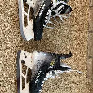 Bauer Vapor Hyperlite 2 10.5 (Used)