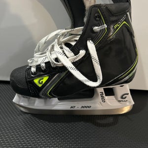 Graf PeakSpeed PK4700 Regular Width  Size 3 (Used)