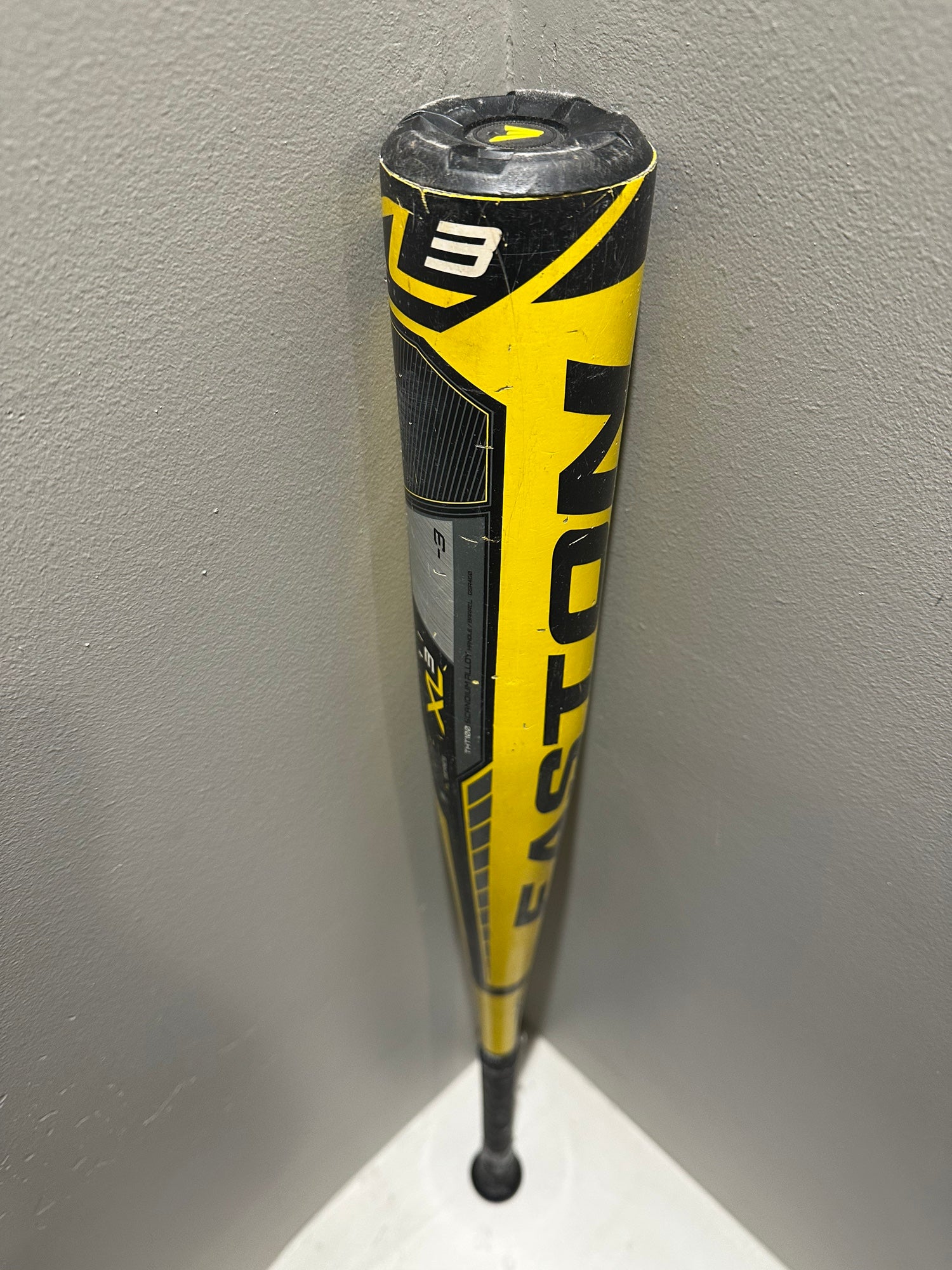 Batte De Baseball Easton XL3 BBCOR 5.0 - 33 Pouces / 30 Oz - Alliage Scandium