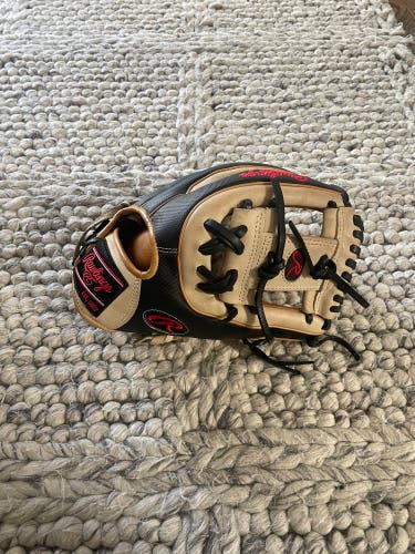 2022 Rawlings Right Hand Throw Heart of the Hide 11.5" (Used)